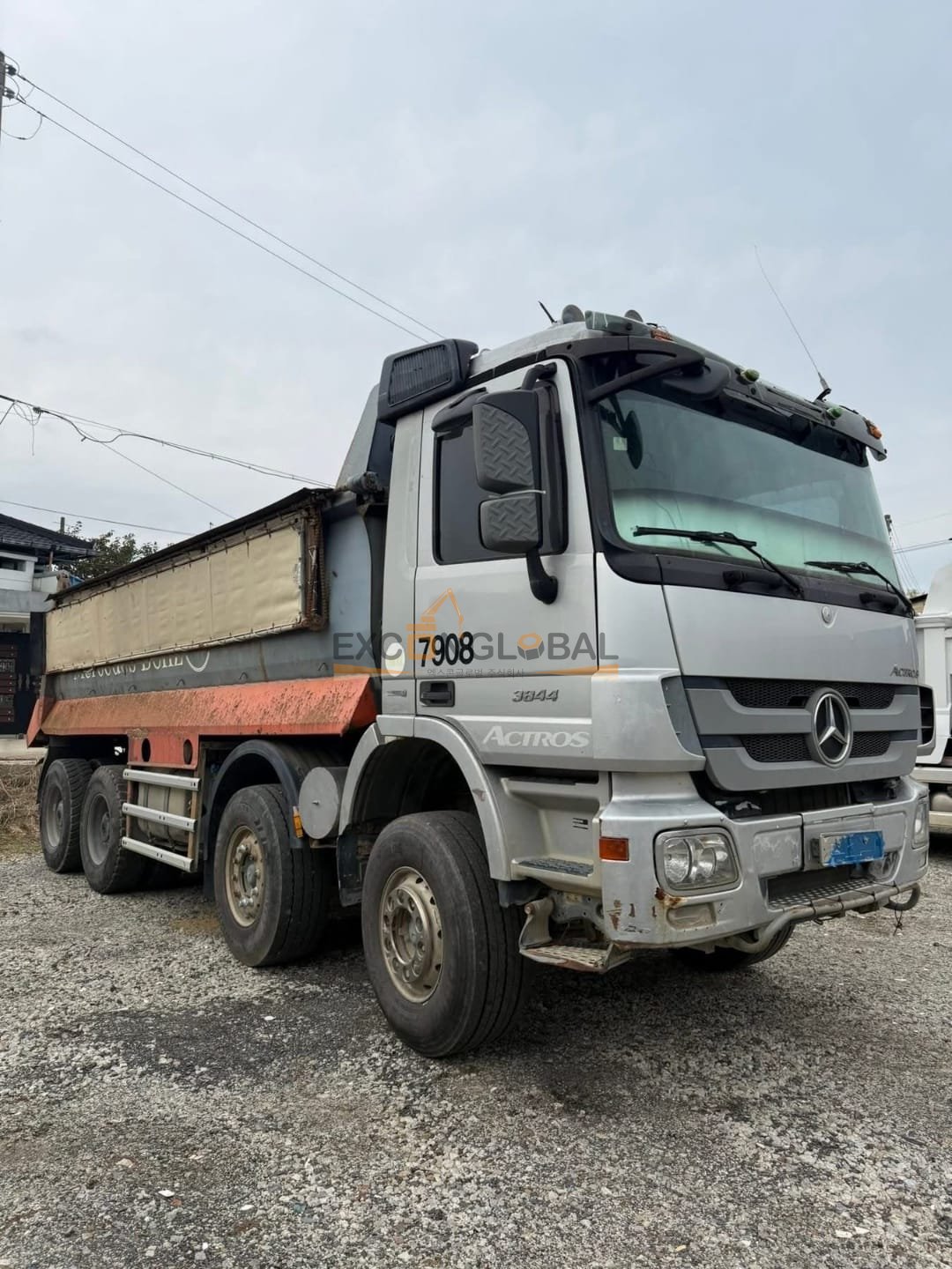 2013 BENZ 3844
