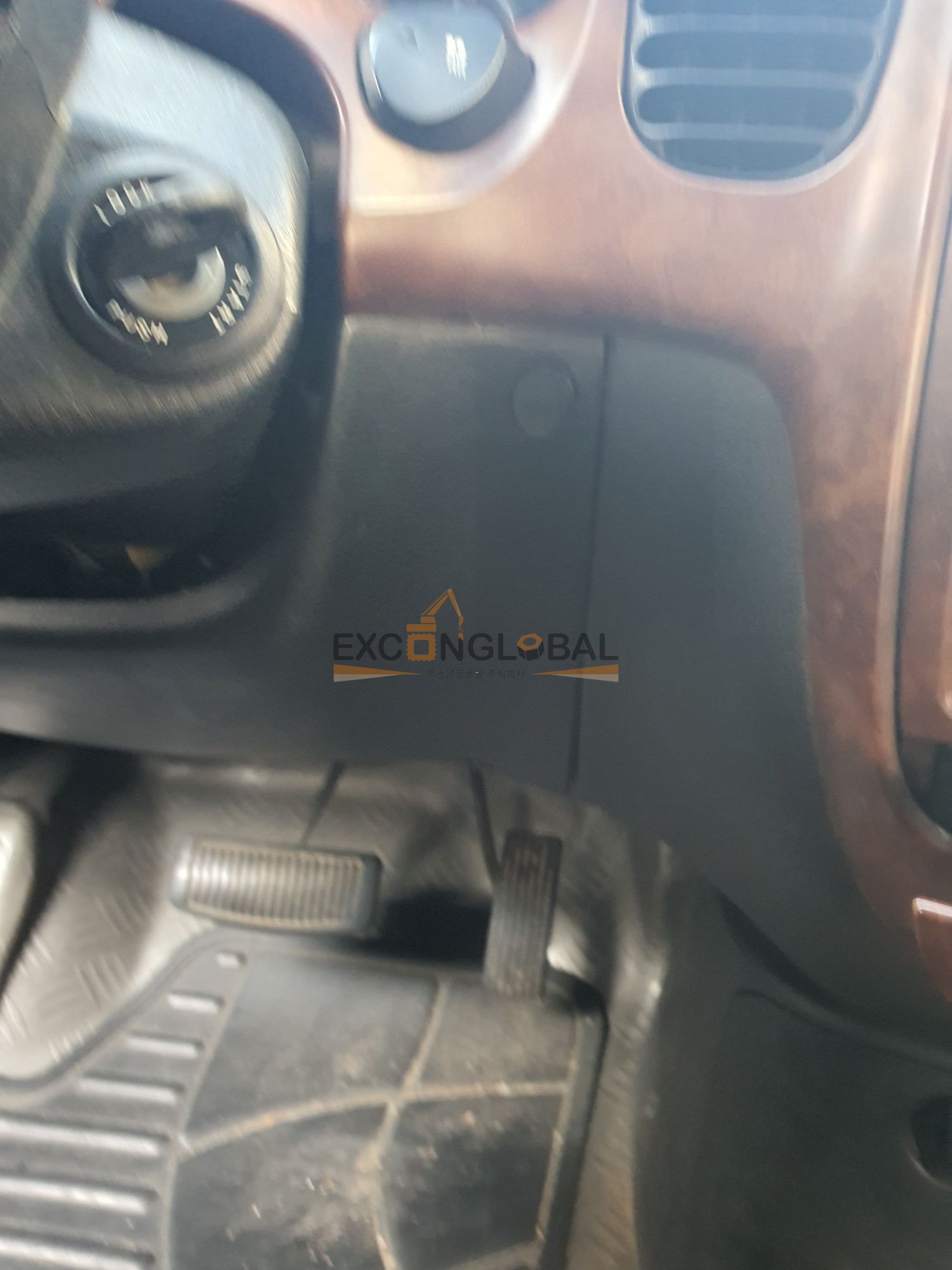 2003 HYUNDAI STAREX