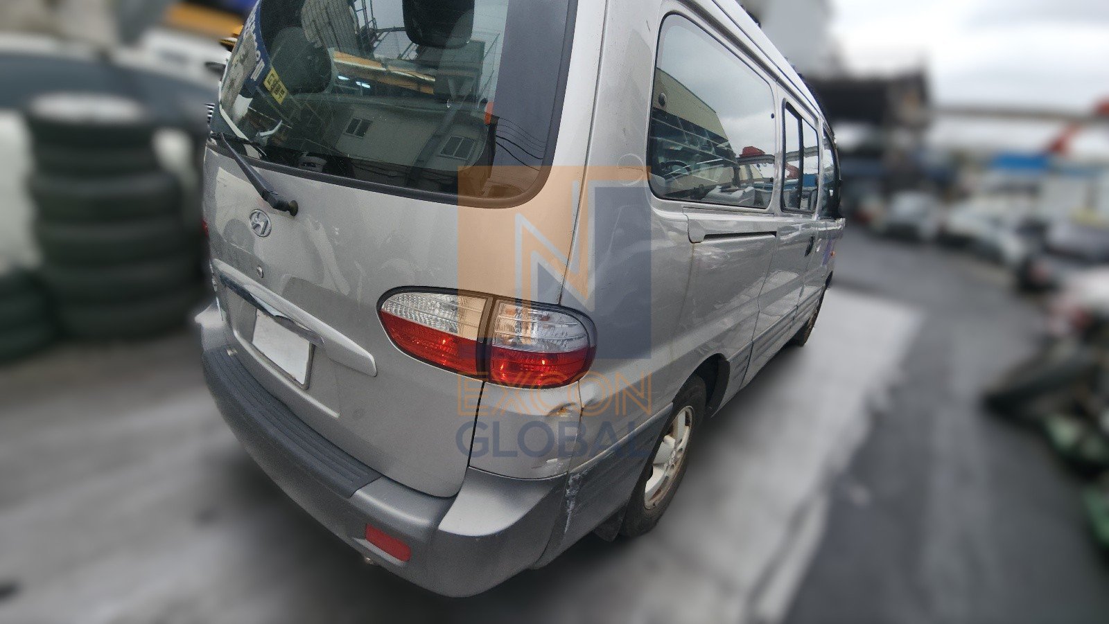 2005 HYUNDAI STAREX