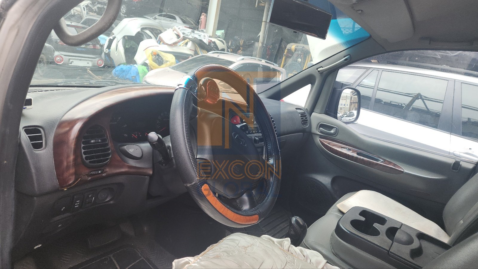 2005 HYUNDAI STAREX
