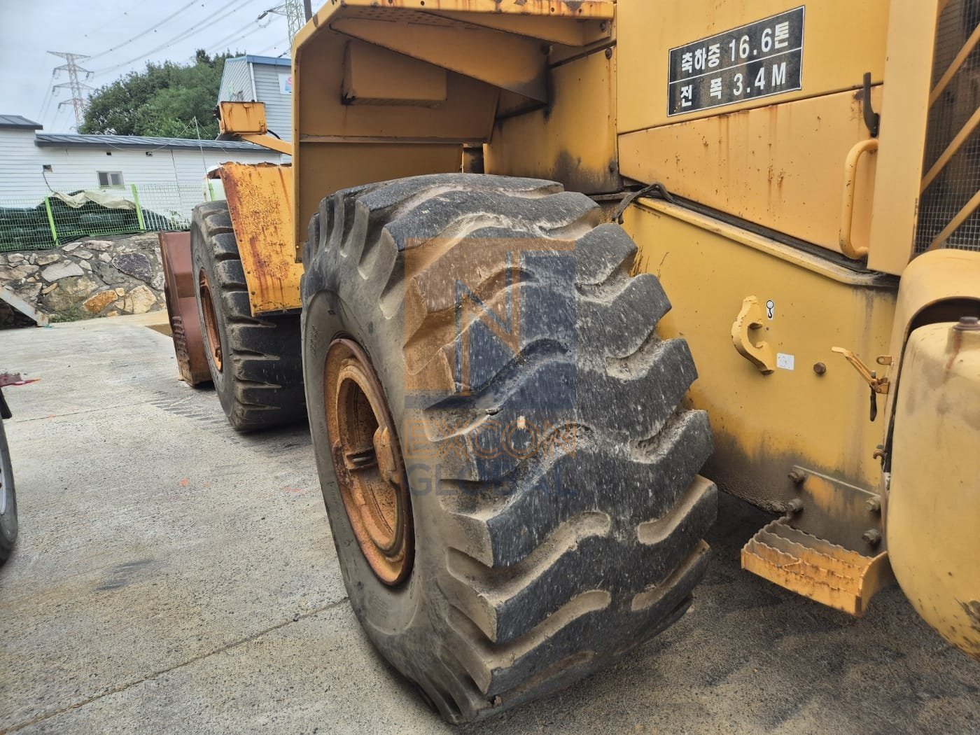 2005 VOLVO L220E