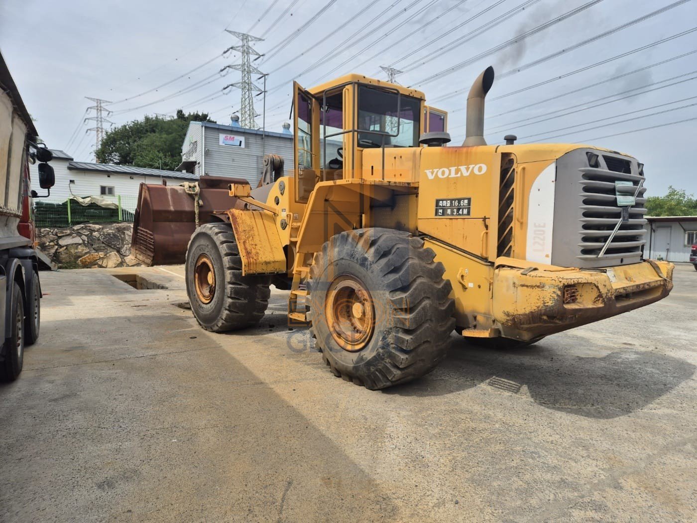 2005 VOLVO L220E