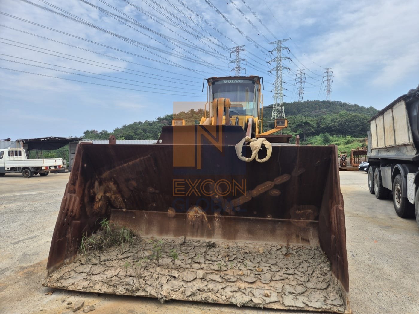 2005 VOLVO L220E