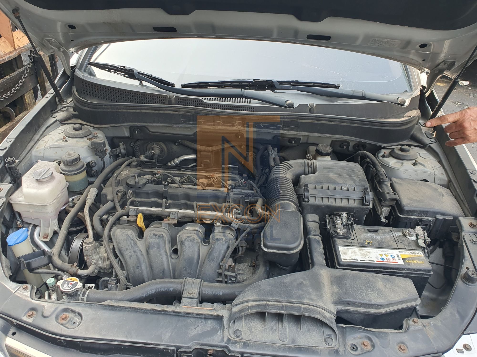2010 HYUNDAI SONATA