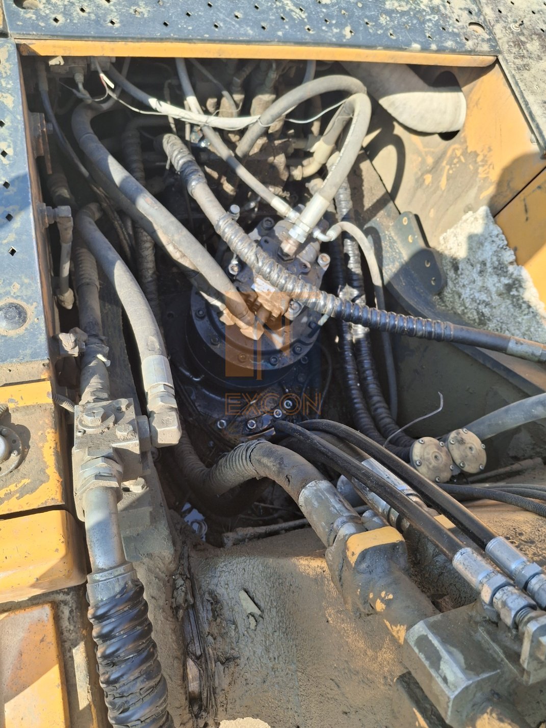 2010 HYUNDAI R300