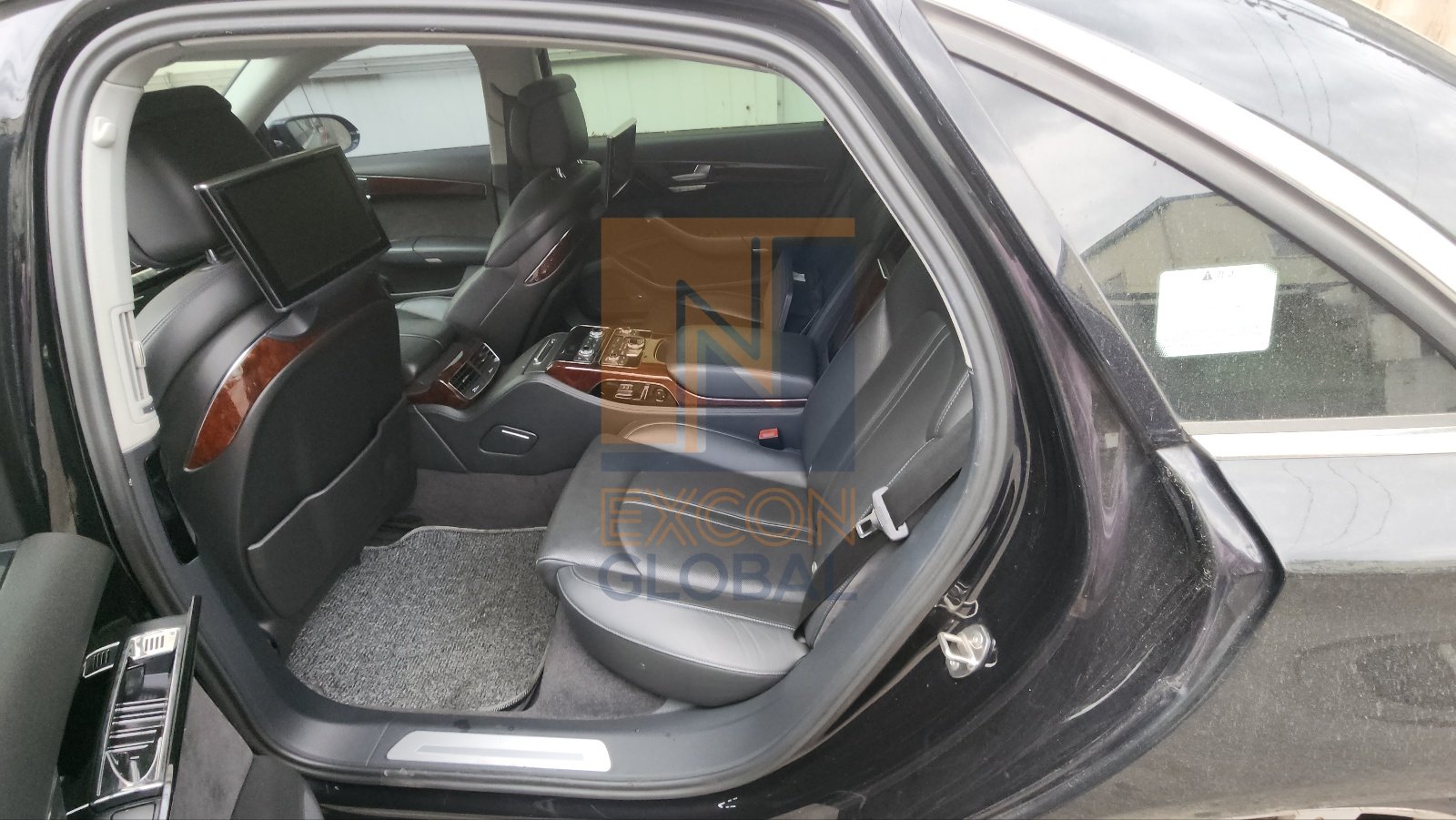 2012 AUDI A8