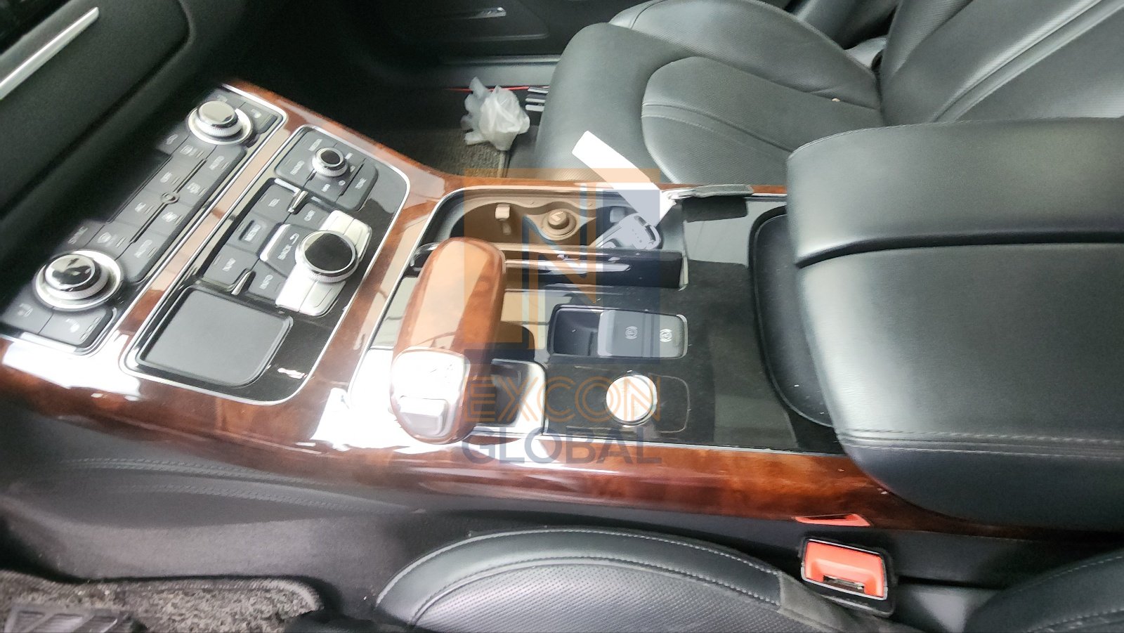 2012 AUDI A8