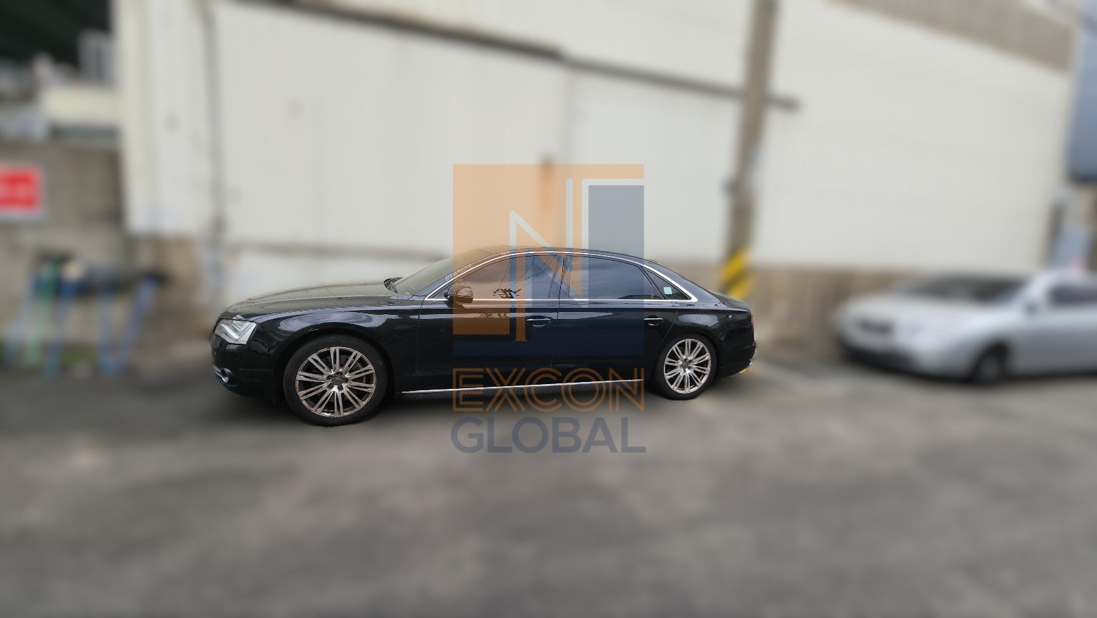 2012 AUDI A8