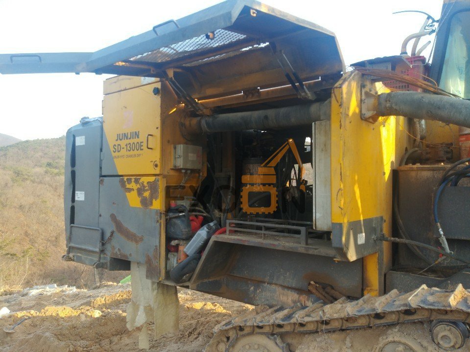 2010 SOOSAN SD1300E