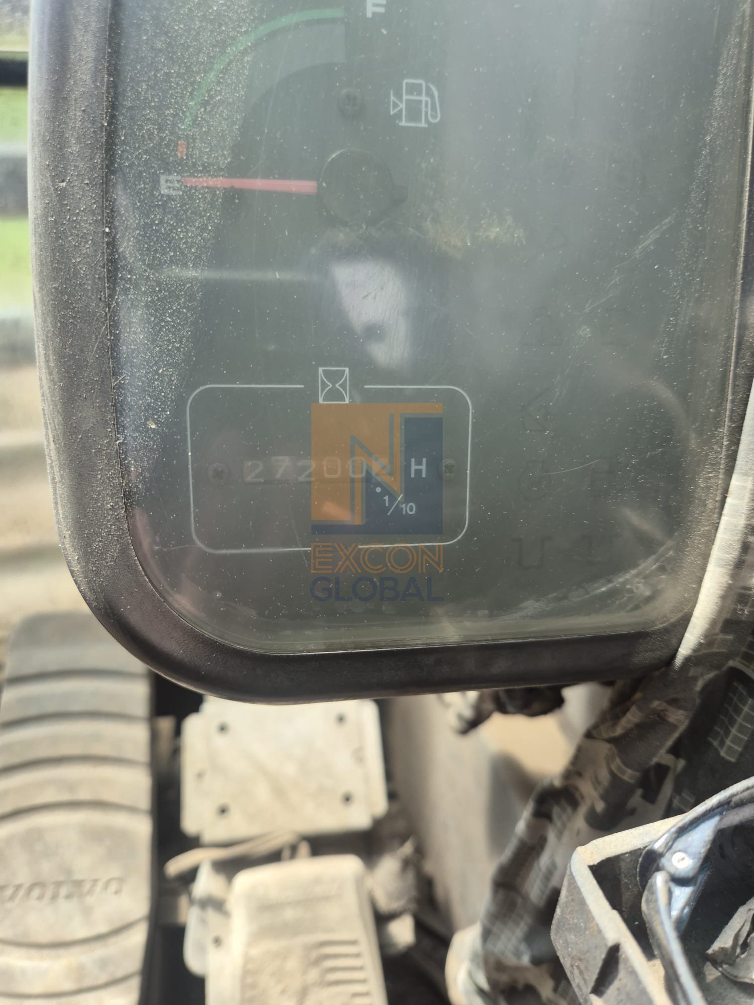 2004 VOLVO 290B