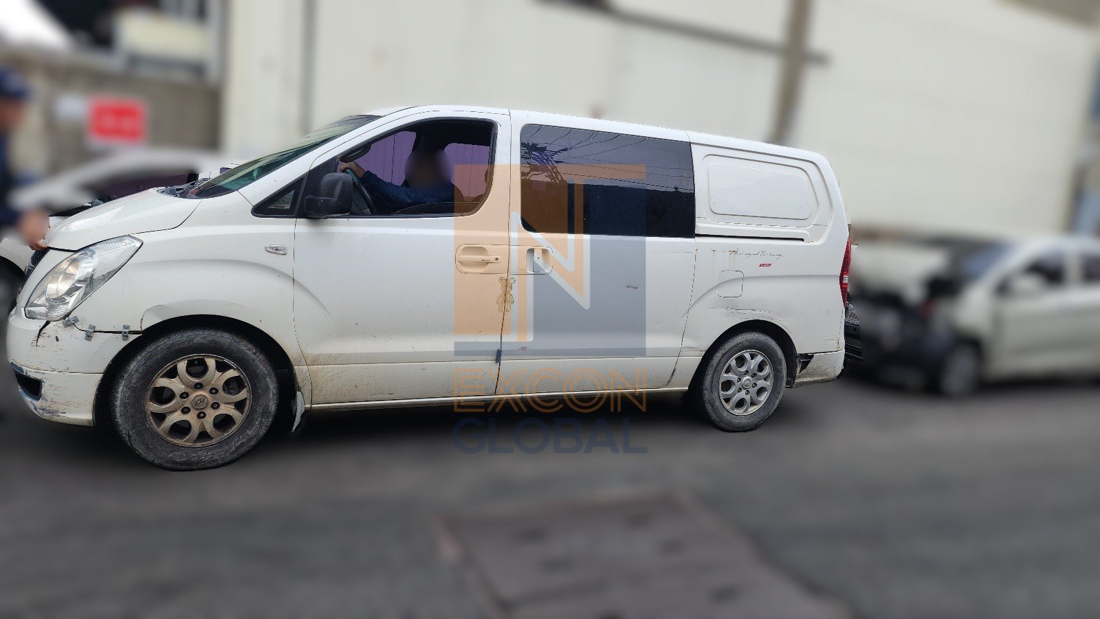 HYUNDAI GRAND STRAREX