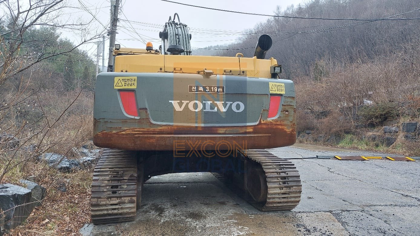 2012 VOLVO EC300D