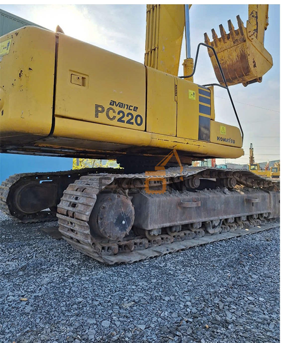 KOMATSU PC220-6