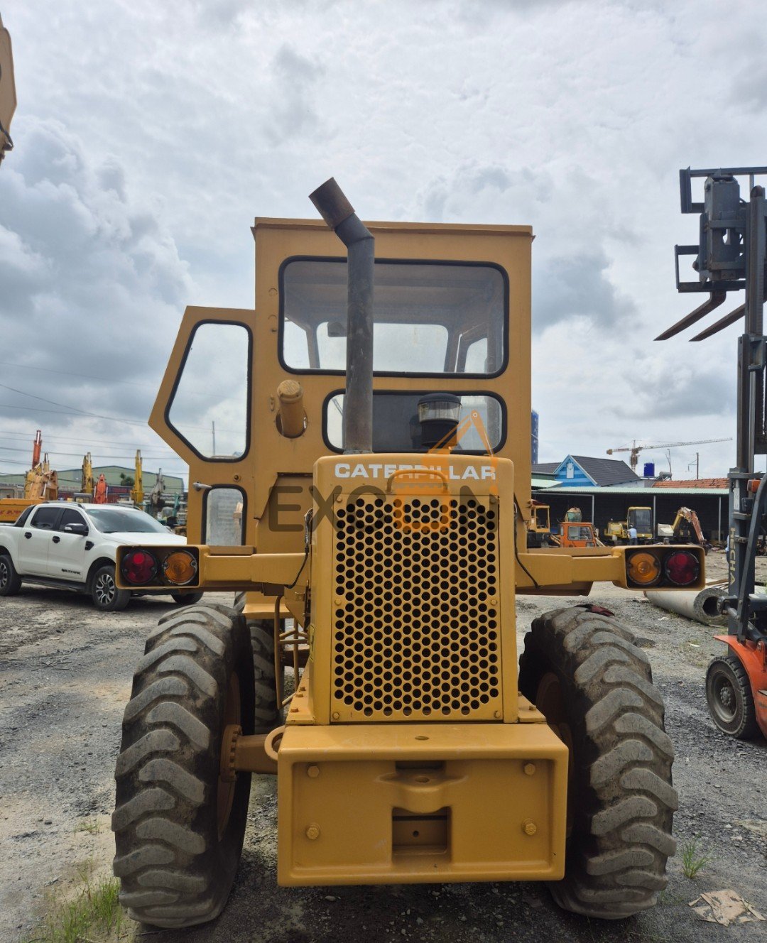 CATERPILLAR 910
